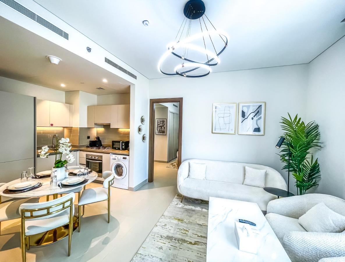 Stay Mindblowing 2 Bedroom Holiday Home With Close View Of Burj Khalifa Dubai Esterno foto