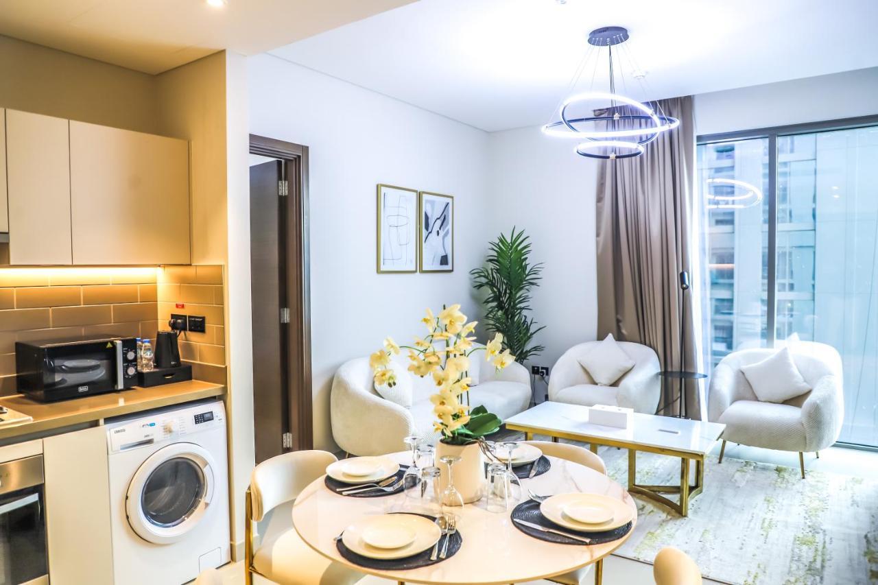 Stay Mindblowing 2 Bedroom Holiday Home With Close View Of Burj Khalifa Dubai Esterno foto